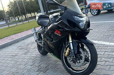Спортбайк Suzuki GSX-R 600 2005 в 