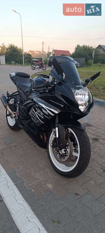 Спортбайк Suzuki GSX-R 600 2019 в Ирпене фото 6 Спортбайк Suzuki GSX-R 600 2019 в Ирпене