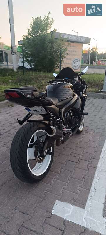 Спортбайк Suzuki GSX-R 600 2019 в Ирпене фото 9 Спортбайк Suzuki GSX-R 600 2019 в Ирпене