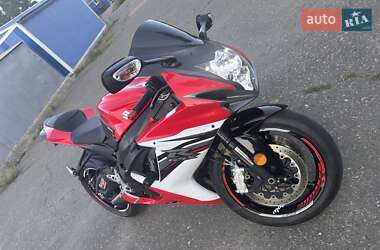 Спортбайк Suzuki GSX-R 600 2012 в 