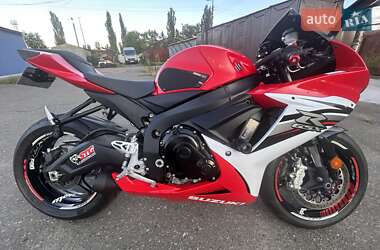 Спортбайк Suzuki GSX-R 600 2012 в 