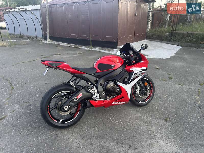 Спортбайк Suzuki GSX-R 600 2012 в Киеве