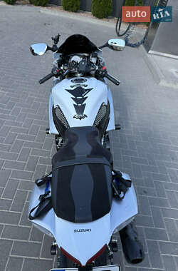 Спортбайк Suzuki GSX-R 600 2008 в 