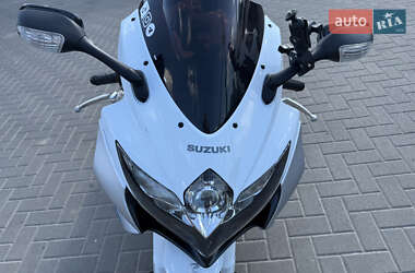 Спортбайк Suzuki GSX-R 600 2008 в 
