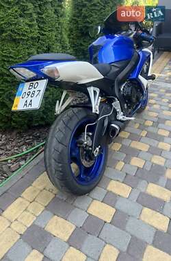 Спортбайк Suzuki GSX-R 600 2006 в 