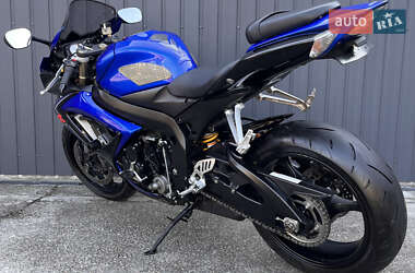 Спортбайк Suzuki GSX-R 600 2014 в 