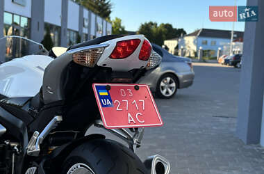 Спортбайк Suzuki GSX-R 600 2008 в 