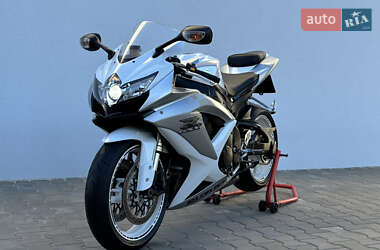 Спортбайк Suzuki GSX-R 600 2008 в 