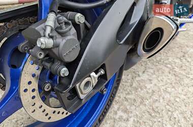 Спортбайк Suzuki GSX-R 600 2007 в 
