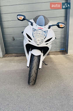 Спортбайк Suzuki GSX-R 600 2019 в 