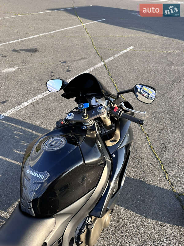 Спортбайк Suzuki GSX-R 600 2006 в Києві фото 5 Спортбайк Suzuki GSX-R 600 2006 в Києві