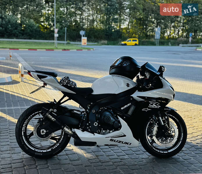 Спортбайк Suzuki GSX-R 600 2023 в Львові фото 15 Спортбайк Suzuki GSX-R 600 2023 в Львові