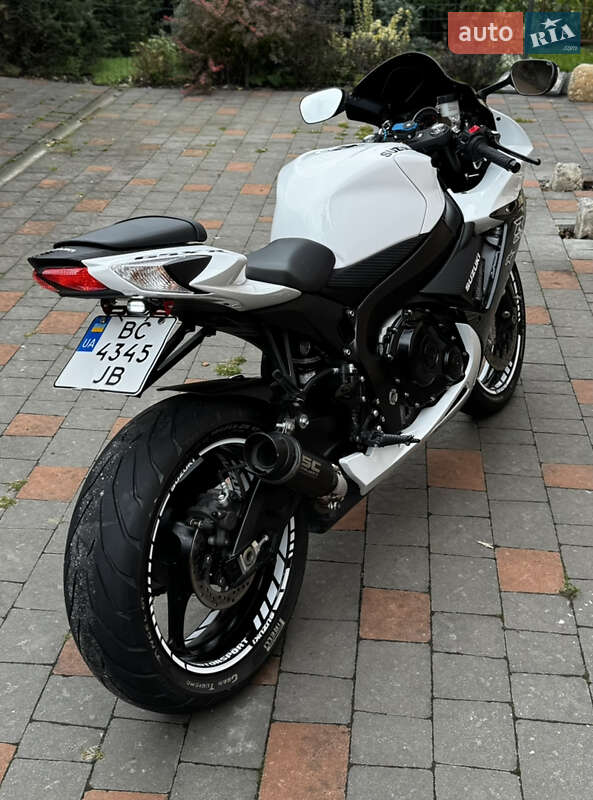 Спортбайк Suzuki GSX-R 600 2023 в Львові фото 24 Спортбайк Suzuki GSX-R 600 2023 в Львові