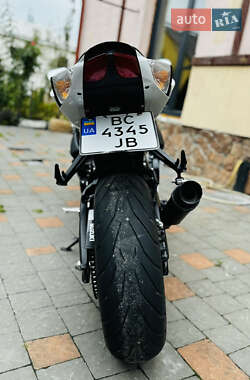 Спортбайк Suzuki GSX-R 600 2023 в 