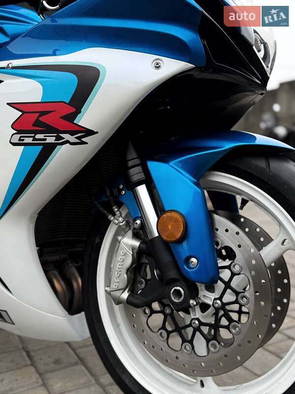 Спортбайк Suzuki GSX-R 600 2019 в Одессе фото 9 Спортбайк Suzuki GSX-R 600 2019 в Одессе