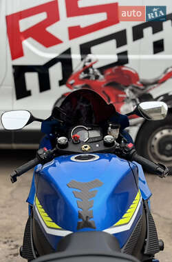 Спортбайк Suzuki GSX-R 600 2016 в  фото 7 Спортбайк Suzuki GSX-R 600 2016 в
