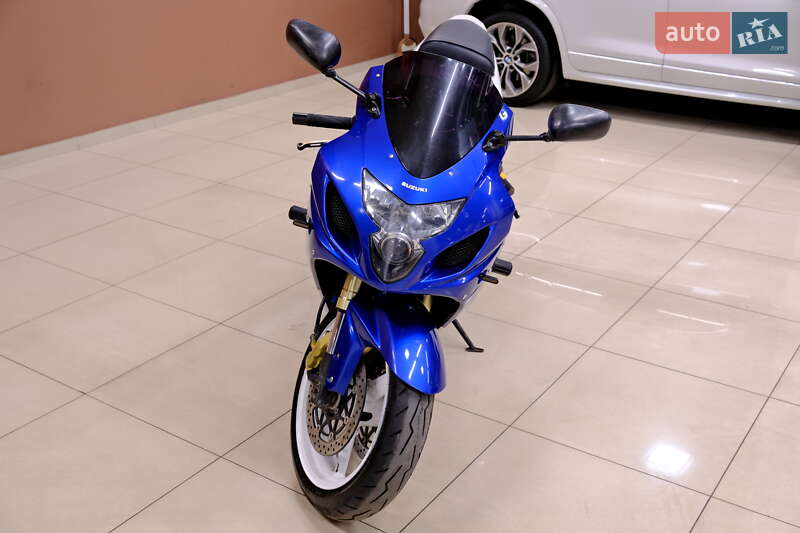 Спортбайк Suzuki GSX-R 600 2004 в Одессе