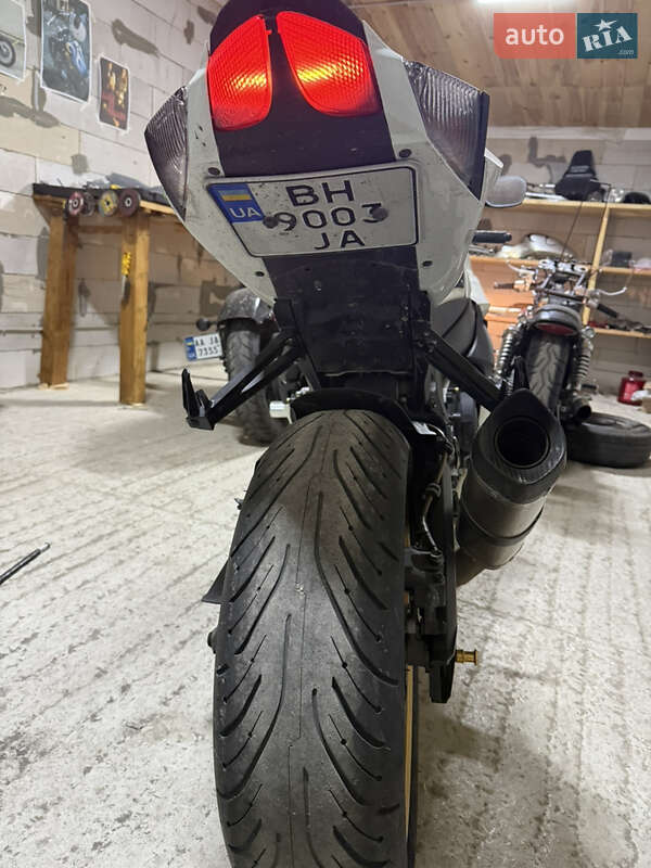 Спортбайк Suzuki GSX-R 600 2012 в Шепетовке