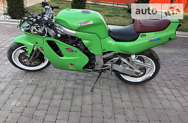 Спортбайк Suzuki GSX-R 750 1998 в Черновцах