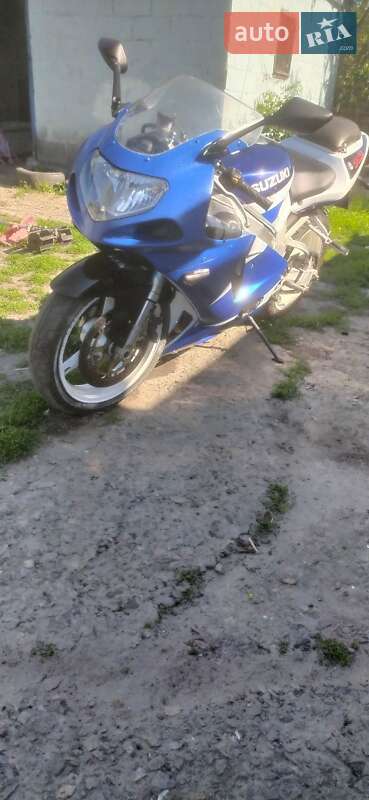 Спортбайк Suzuki GSX-R 750 2001 в Киеве