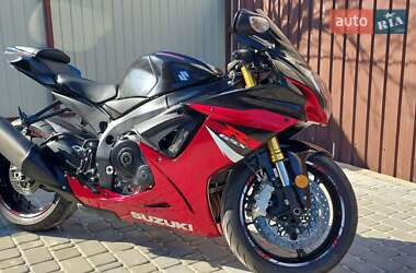 Спортбайк Suzuki GSX-R 750 2017 в 