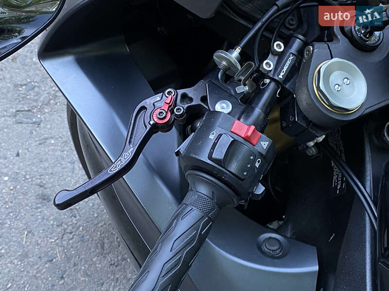 Спортбайк Suzuki GSX-R 750 2016 в Ровно фото 14 Спортбайк Suzuki GSX-R 750 2016 в Ровно