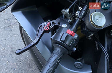 Спортбайк Suzuki GSX-R 750 2016 в 