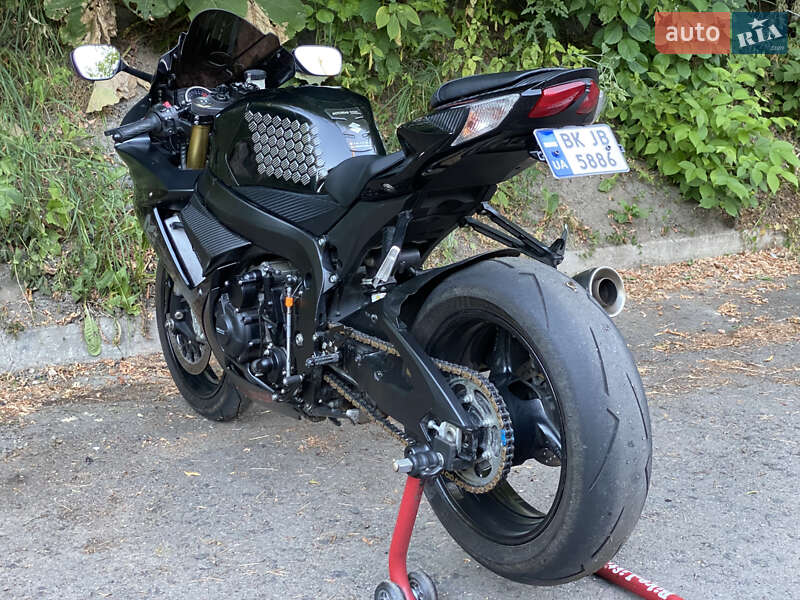 Спортбайк Suzuki GSX-R 750 2016 в Ровно фото 28 Спортбайк Suzuki GSX-R 750 2016 в Ровно