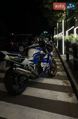 Спортбайк Suzuki GSX-R 750 1995 в 