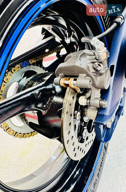 Спортбайк Suzuki GSX-R 750 2013 в 