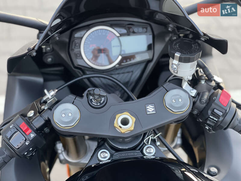 Спортбайк Suzuki GSX-R 750 2024 в Одессе фото 18 Спортбайк Suzuki GSX-R 750 2024 в Одессе