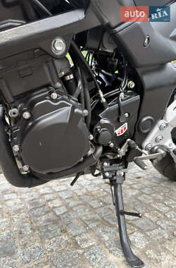 Мотоцикл Без обтекателей (Naked bike) Suzuki GSX-R 750 2015 в 