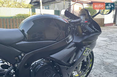 Спортбайк Suzuki GSX-R 750 2019 в 