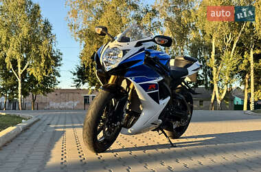 Спортбайк Suzuki GSX-R 750 2024 в 
