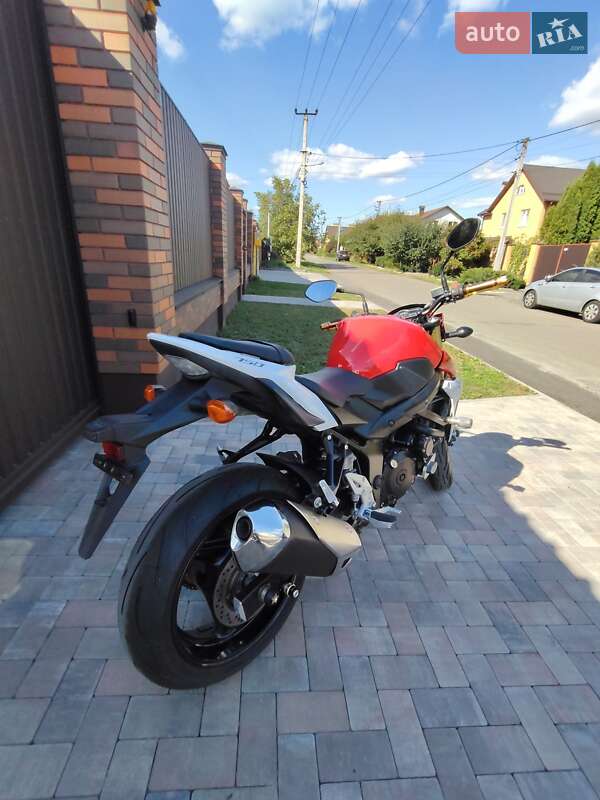 Мотоцикл Без обтекателей (Naked bike) Suzuki GSX-R 750 2017 в Белогородке фото 5 Мотоцикл Без обтекателей (Naked bike) Suzuki GSX-R 750 2017 в Белогородке