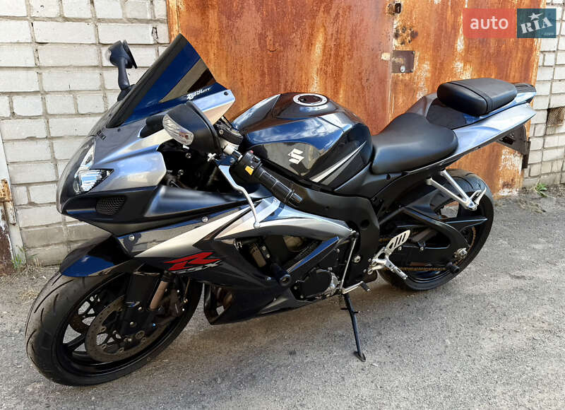 Спортбайк Suzuki GSX-R 750 2007 в Дніпрі