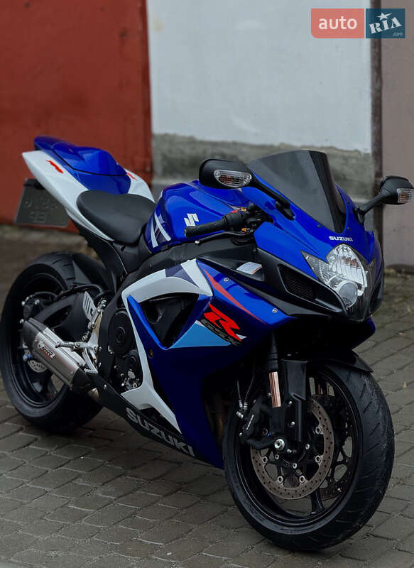 Спортбайк Suzuki GSX-R 750 2007 в 