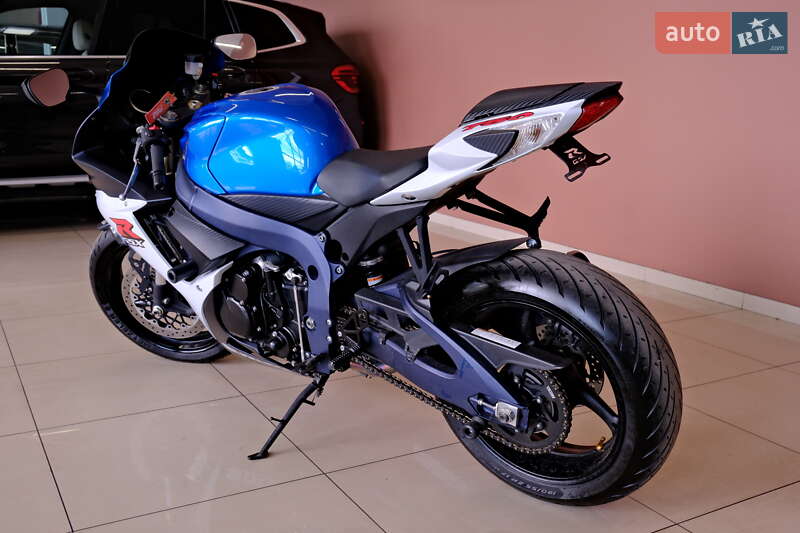 Спортбайк Suzuki GSX-R 750 2011 в Одессе фото 8 Спортбайк Suzuki GSX-R 750 2011 в Одессе