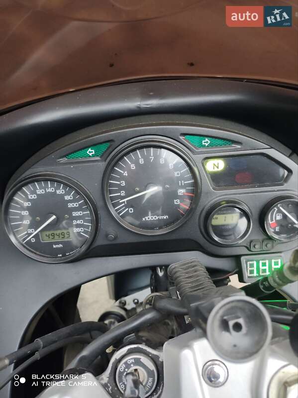 Мотоцикл Спорт-туризм Suzuki GSX-R 750 2000 в Киеве