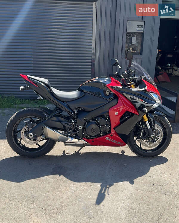 Suzuki GSX-S 1000 2016