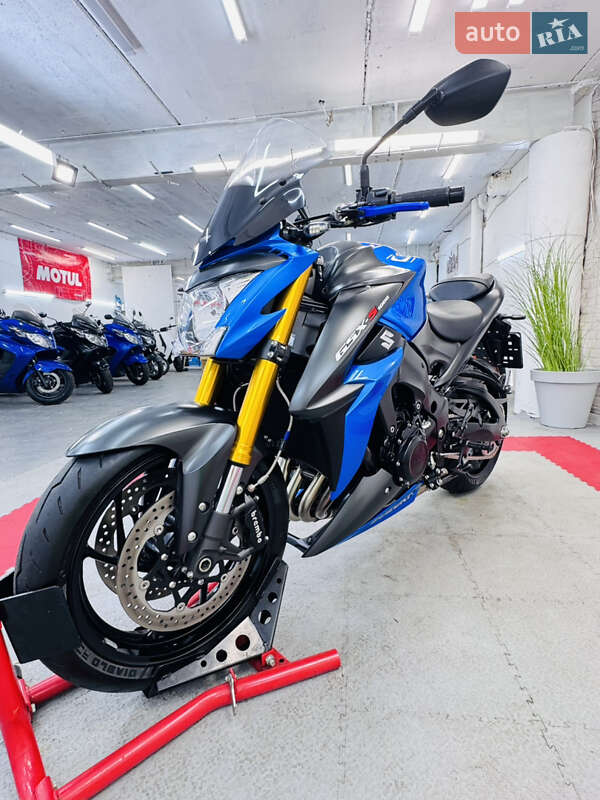 Спортбайк Suzuki GSX-S 1000 2016 в Одессе