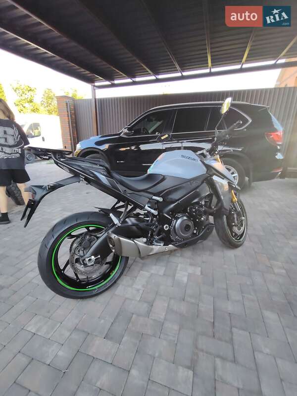 Мотоцикл Без обтекателей (Naked bike) Suzuki GSX-S 1000 2022 в Белогородке