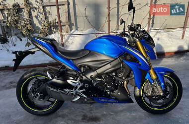 Мотоцикл Без обтекателей (Naked bike) Suzuki GSX-S 1000 2016 в Сновске