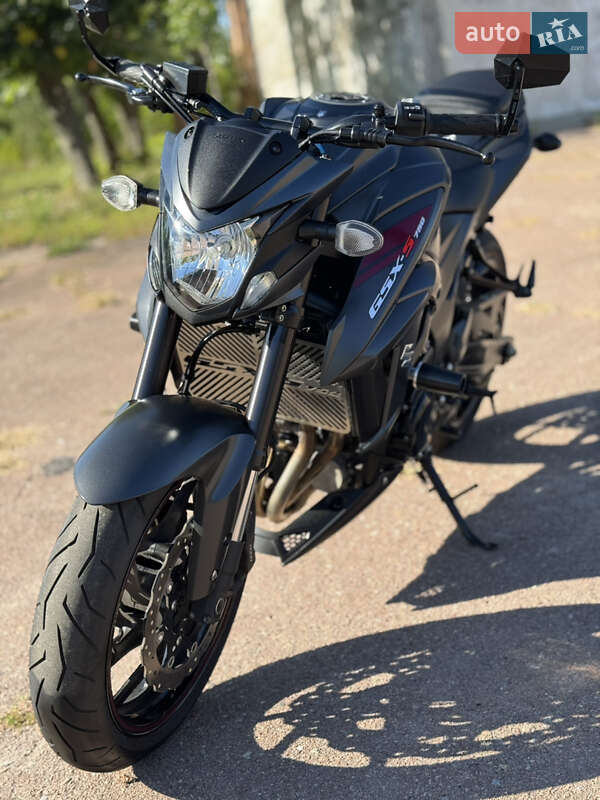 Мотоцикл Без обтекателей (Naked bike) Suzuki GSX-S 750 2017 в Сновске