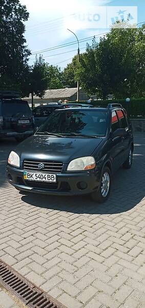 Хэтчбек Suzuki Ignis 2003 в Черновцах