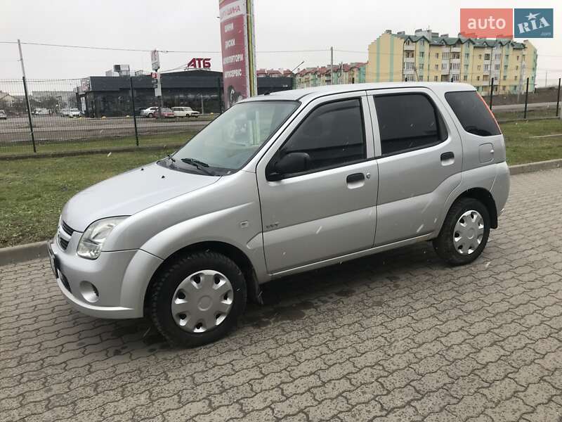 Хэтчбек Suzuki Ignis 2005 в Радехове