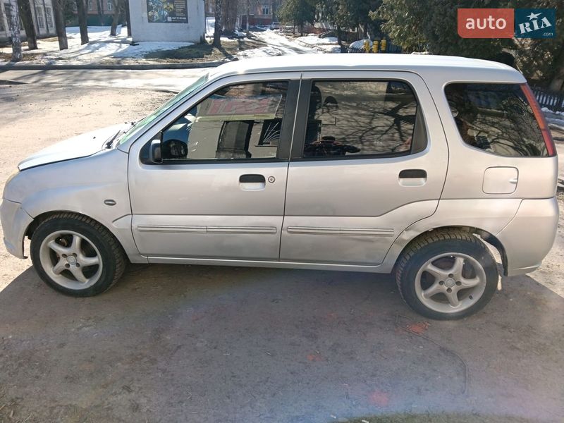 Хетчбек Suzuki Ignis 2004 в Чернігові