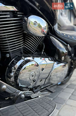 Мотоцикл Круизер Suzuki Intruder 400 Classic 2013 в 