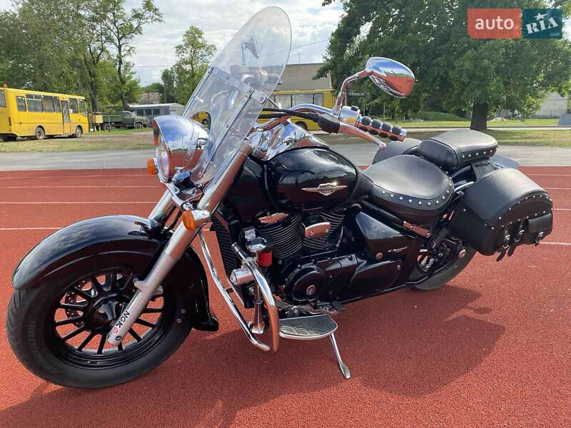 Мотоцикл Круизер Suzuki Intruder 400 2007 в Магдалиновке