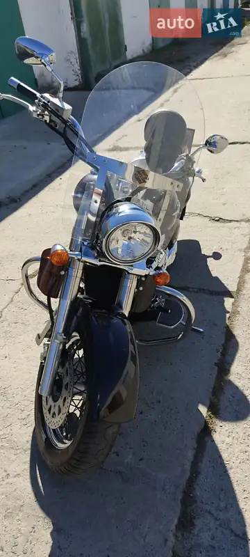 Suzuki Intruder 400 2005